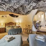 Toledo Villa